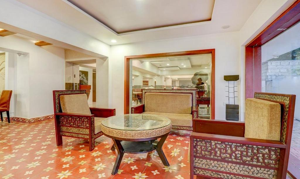 Rr Inn Group Of Hotels 카니아쿠마리 외부 사진