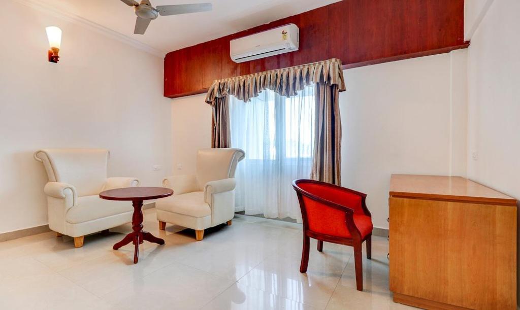 Rr Inn Group Of Hotels 카니아쿠마리 외부 사진
